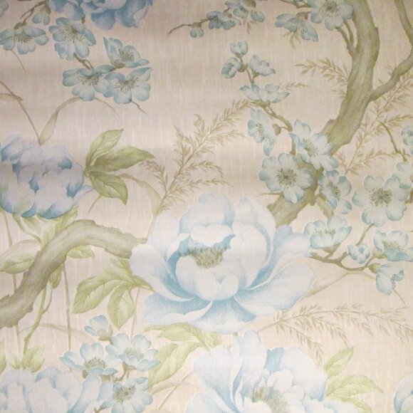 Vintage 1970s Blue Peony Motif Wallpaper - Picture 3 of 9